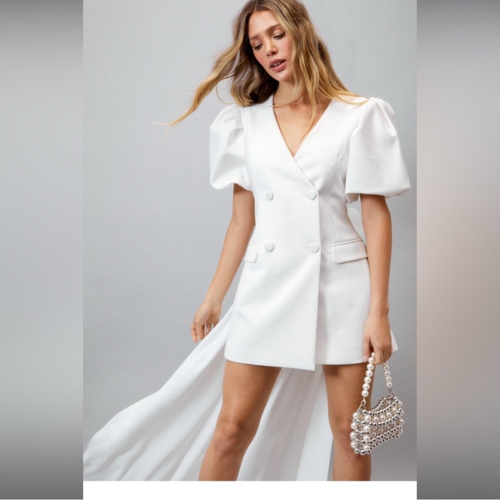 Elegant White Puff Sleeve Dress